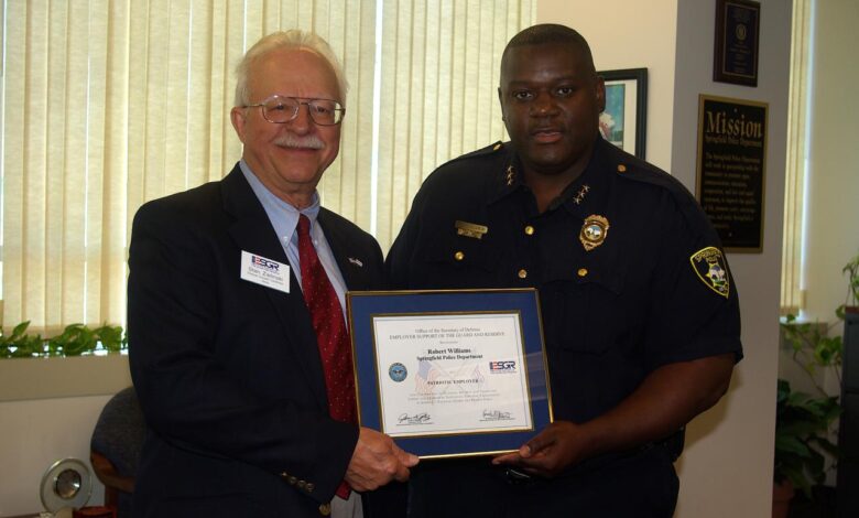 Hshs security director receives patriot award