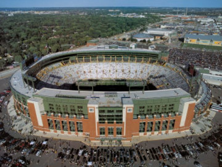 Legacy hotel opens in green bays stadium district