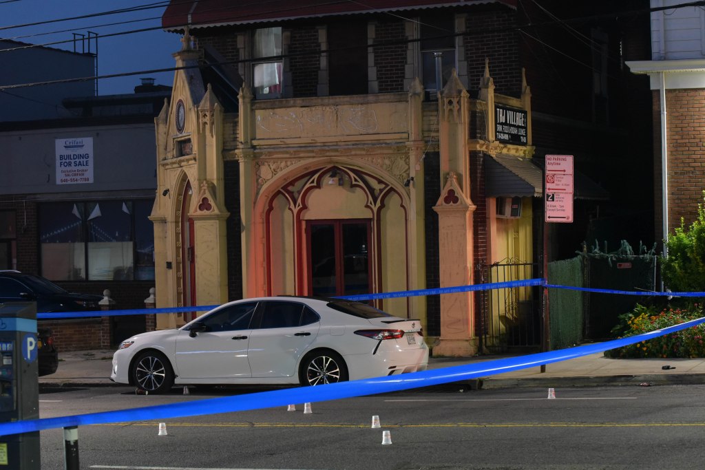 10 wounded in shooting outside Queens nightclub