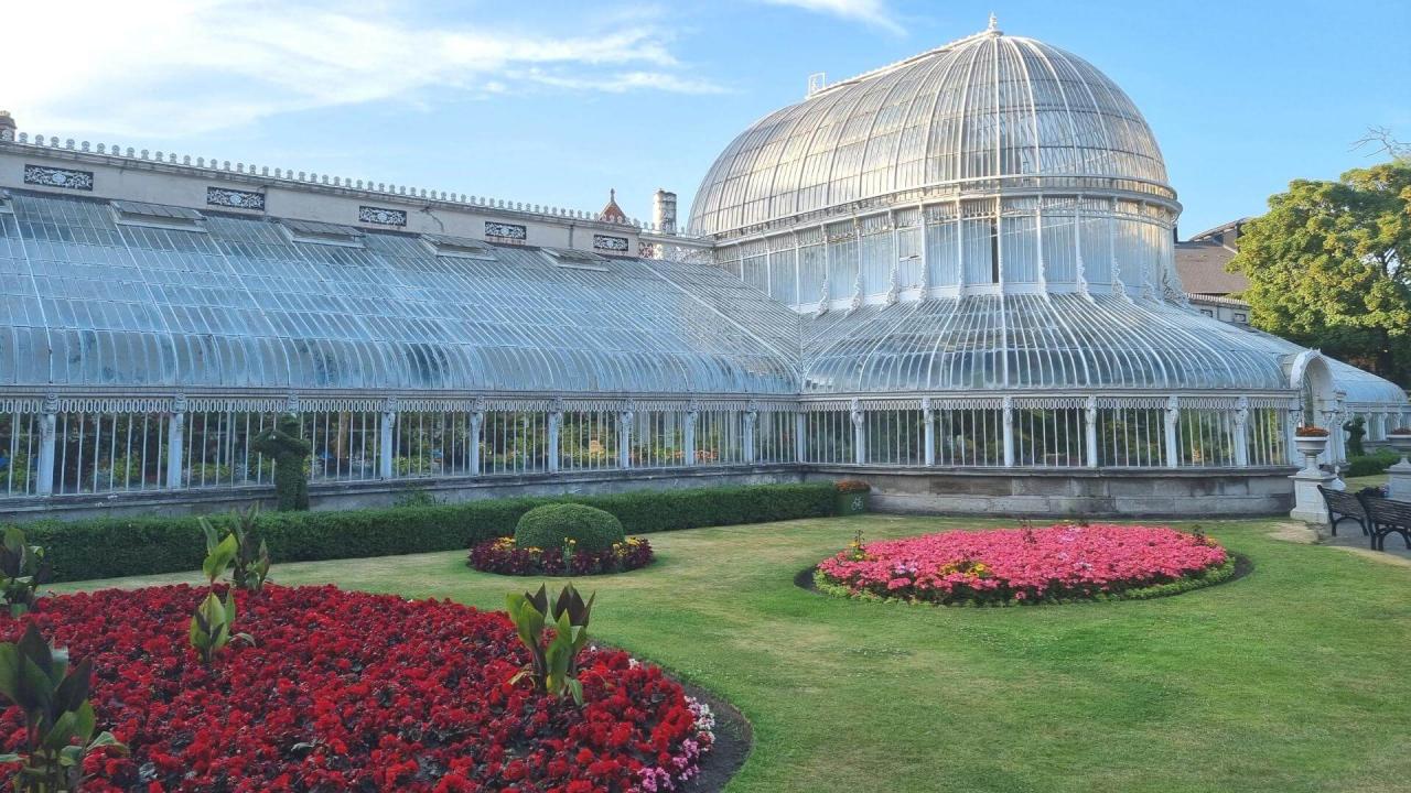 Botanical gardens has new name