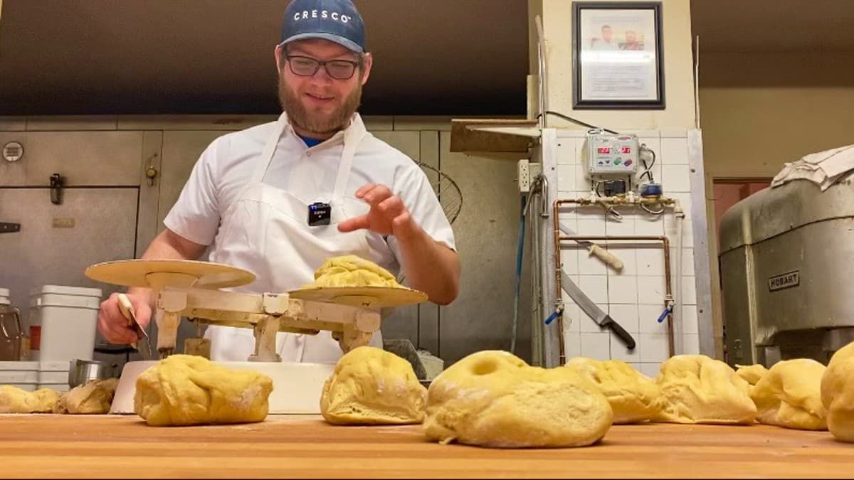 Ukrainian bakery sets up shop in the heart of wausau