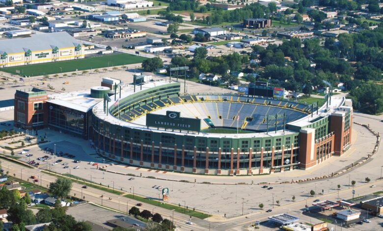 The cheesehead officially comes to lambeau