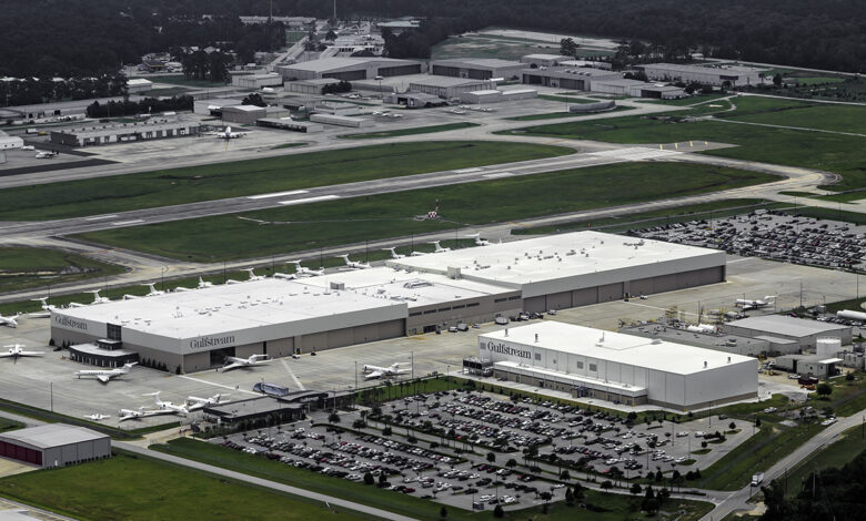 Gulfstream aerospace corp paint hangar opens in appleton