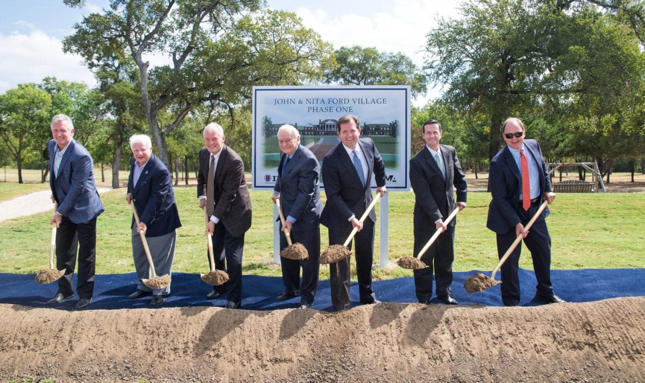Riverview community center in mountain hosts groundbreaking ceremony