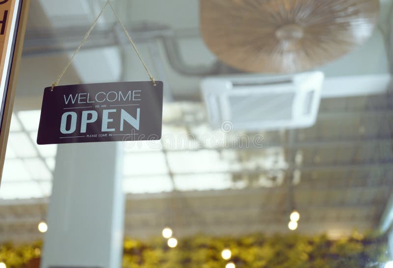 Enjoy a sip at newly reopened door county establishment