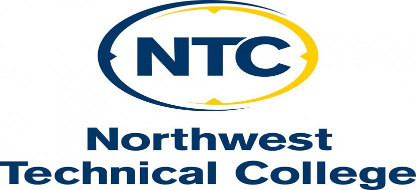 Gov evers visits nwtc to gain insight on its healthcare training