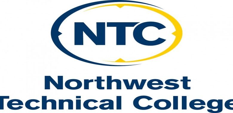 Gov evers visits nwtc to gain insight on its healthcare training