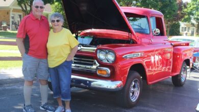 Shoreline hometown credit union awards employee of the year